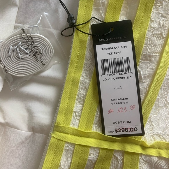 BCBGMAXAZRIA Strapless Lace Detailed Dress - Picture 5 of 14